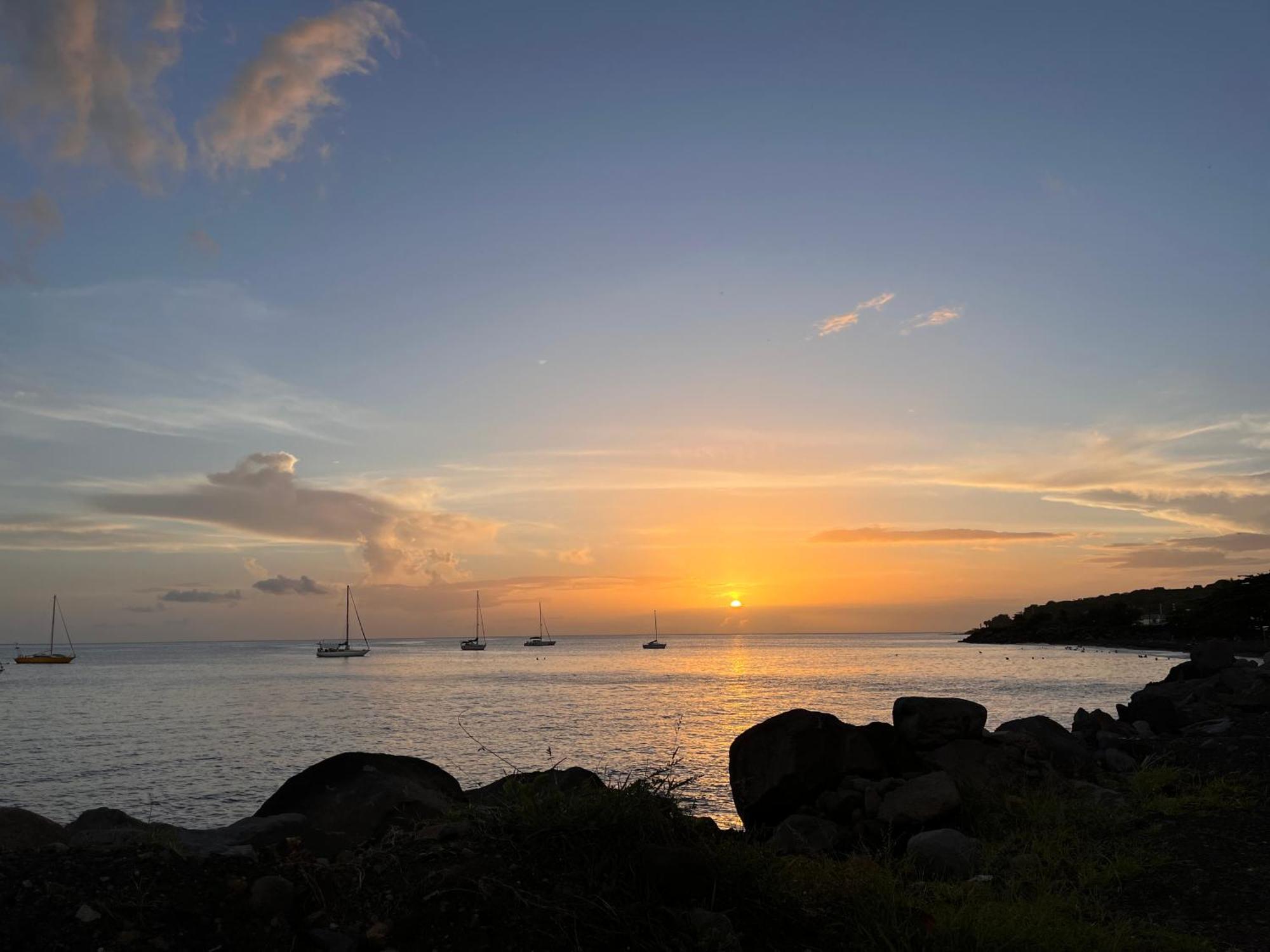 Tropical Golden, Vue Mer Et Plage A 5 Min A Pied Gourbeyre Экстерьер фото